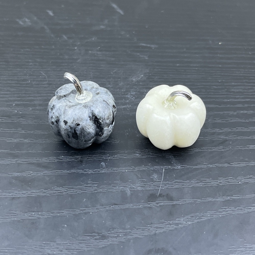 Lot of 2 Carved Pumpkin Figurines Black Labradorite & Zebra Jasper
